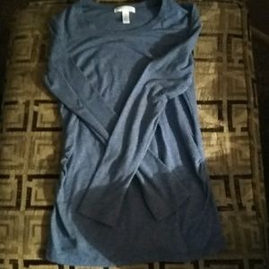 Dark blue ambiance maternity